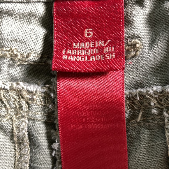 ✨90S VINTAGE LOW RISE GREEN CARGO CAPRIS✨ - Picture 4 of 9